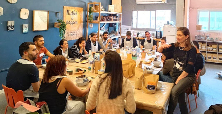 האם אפשר להתפרנס מיצירה – אומנות עסקית ובטון